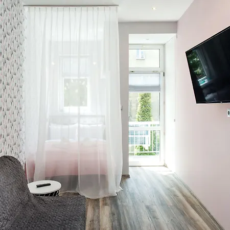 Leo Old Town Appartement *