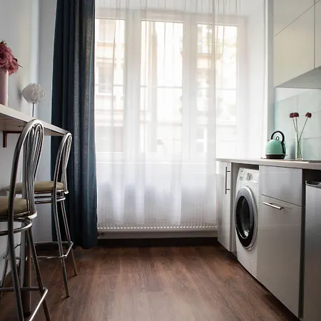 Leo Old Town Appartement *