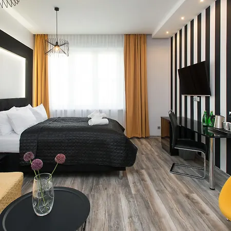 Leo Old Town Apartamento *